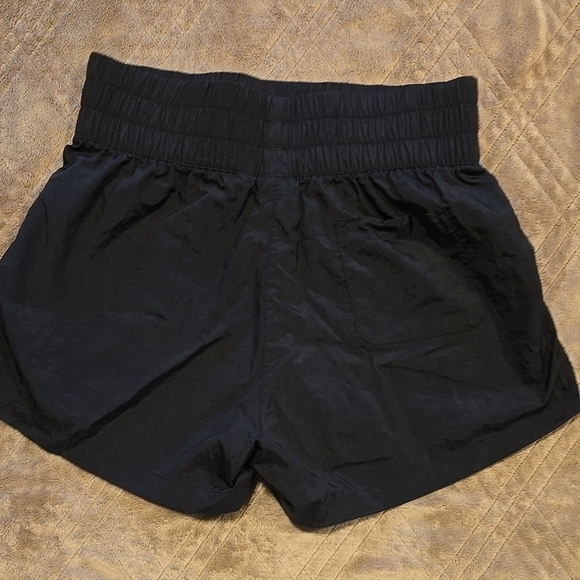Adidas Black Women's Shorts Size small - Picture 3 of 4